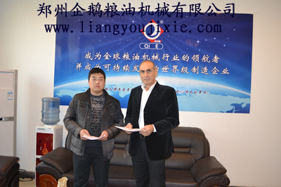 黎巴嫩客戶預(yù)榨浸出生產(chǎn)線(圖3) 黎巴嫩客戶2