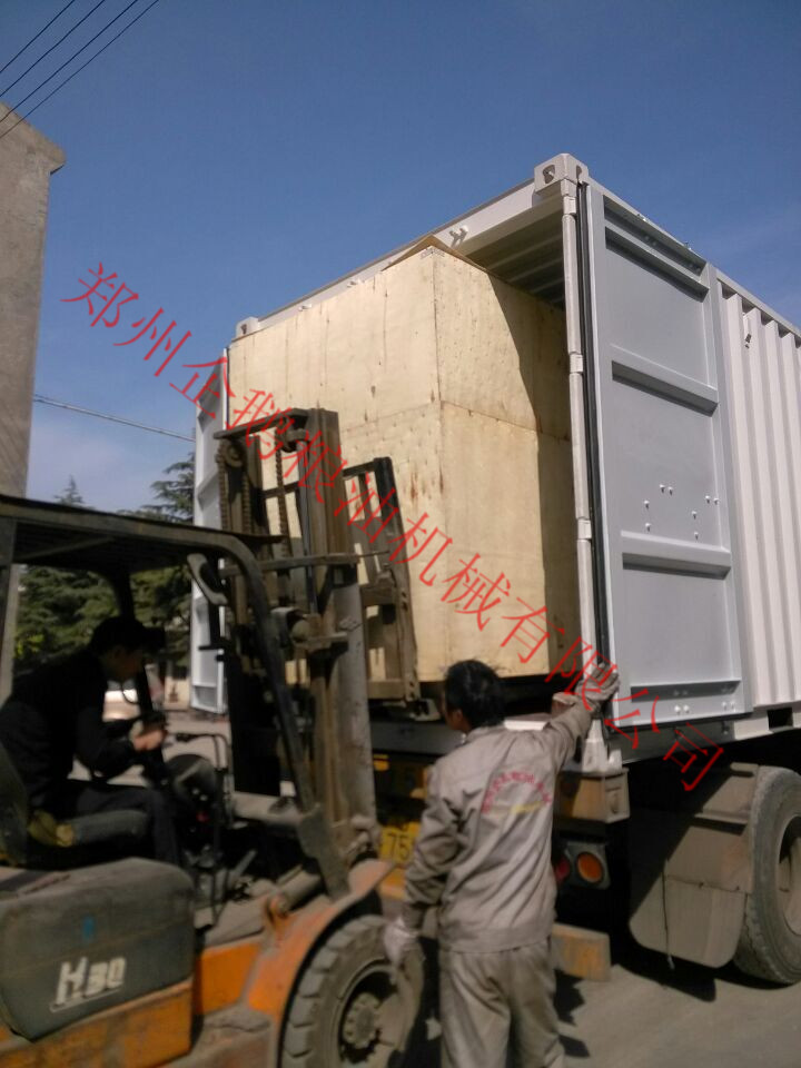 鄭州企鵝出口的榨油機(jī)發(fā)貨啦！(圖2)