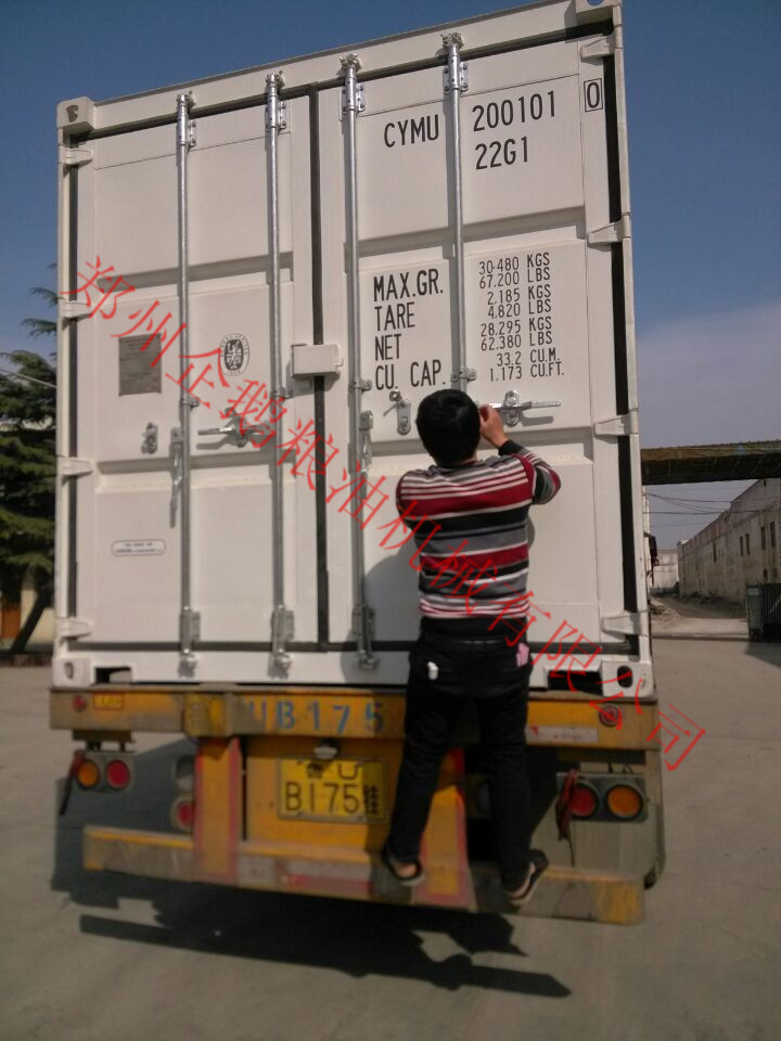 鄭州企鵝出口的榨油機(jī)發(fā)貨啦！(圖5)